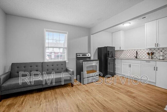 Foto del edificio - 1002 N Maple St