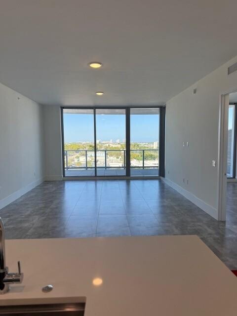 Foto del edificio - 220 Lake Shore Dr