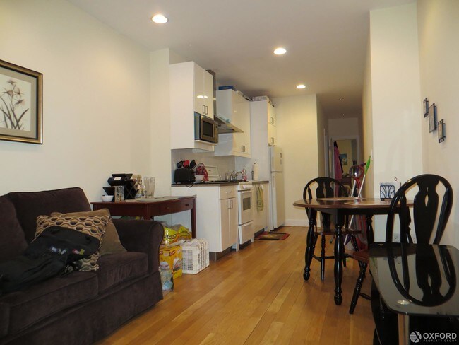 Building Photo - 524 East 84th Street