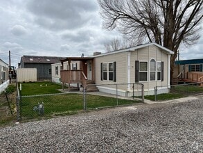 Building Photo - 108 Amy Lou Ln