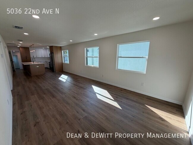 Foto del edificio - 5036 22nd Ave N