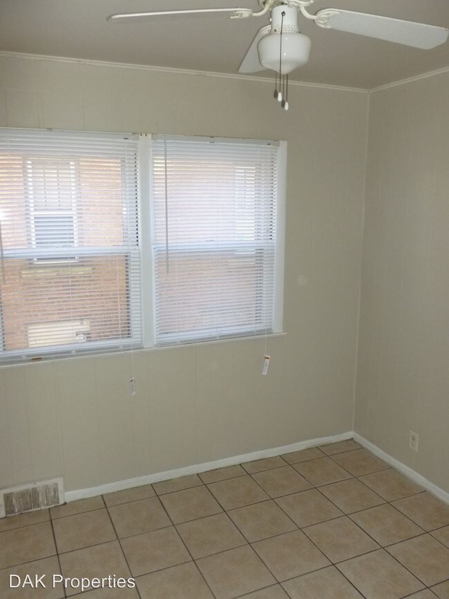 Foto del edificio - 5222 N 53rd St