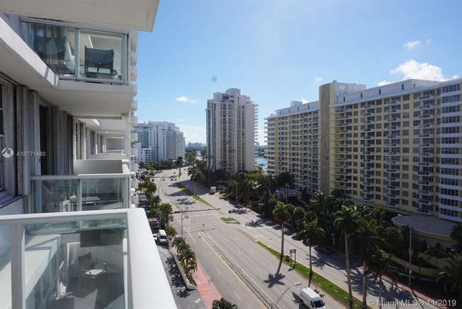 Foto del edificio - 5601 Collins Ave