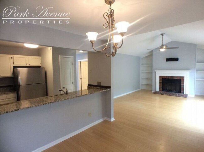 Building Photo - 3302 Selwyn Farms Ln
