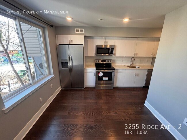 Foto del edificio - 3255 Ridge Ave