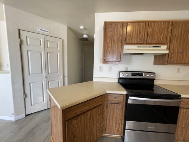 Building Photo - 2 bed 2 bath Prescott Valley  BHCRENT.COM