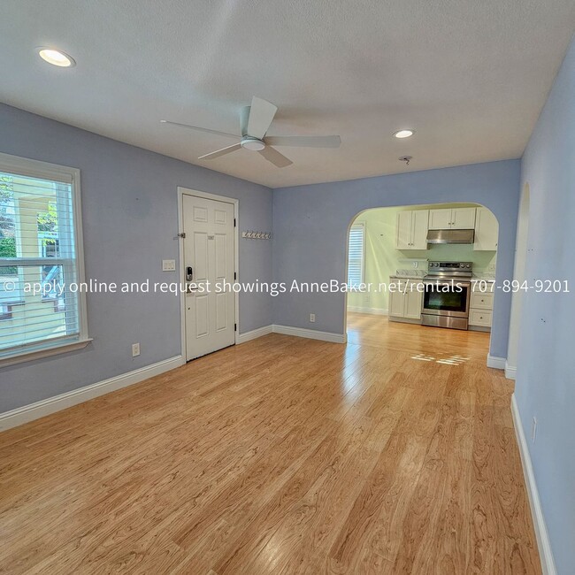 Foto del edificio - Downtown home on Corner Lot Available Now