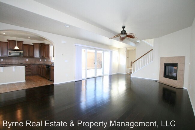 Foto del edificio - 3 br, 2.5 bath House - 246 S. Raven Mine D...