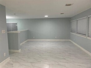 Building Photo - 6310 Hall Pond Ct