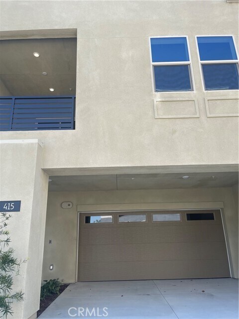 Building Photo - 415 Mulberry Pl