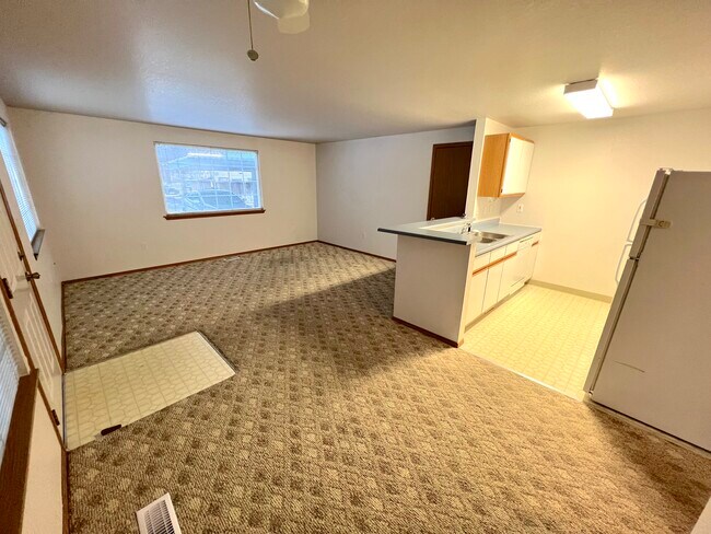 Building Photo - 5055 W Targee St