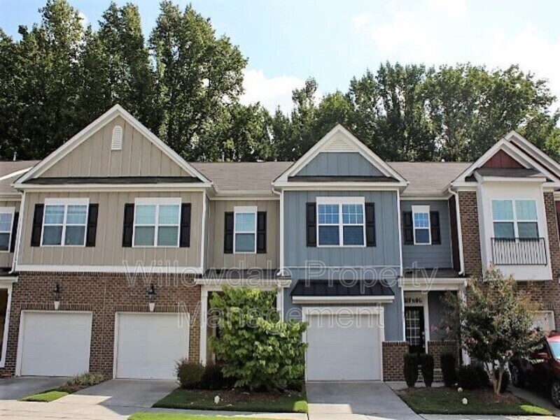 Foto principal - 645 Briarcliff St