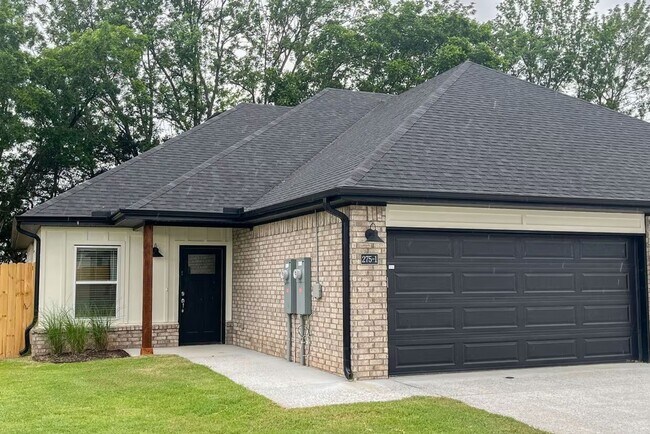 Foto del edificio - Farmington Hills Duplexes