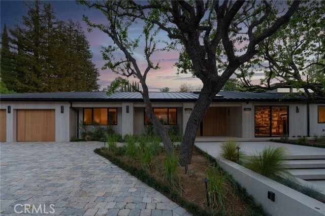 Foto del edificio - 3187 Oakdell Rd