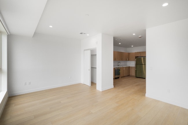 Building Photo - 11814 Aviation Blvd