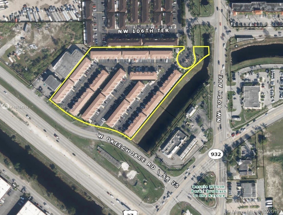 Foto principal - 10401 W Okeechobee Rd