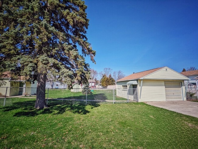 Building Photo - 510 Reinhardt Dr