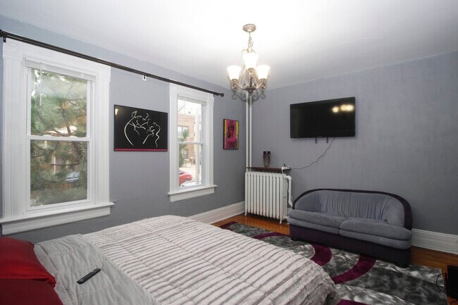 Foto del edificio - 1684 N Franklin Pl