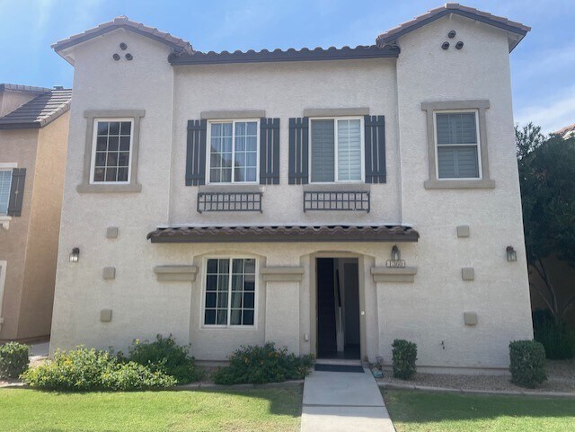 Building Photo - 1360 S Sabino Dr