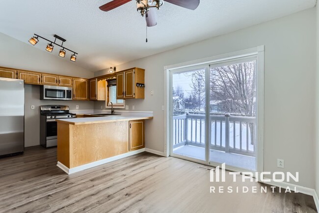 Foto del edificio - 1464 147th Ave NW