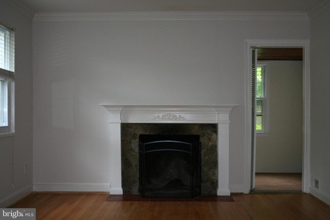 Building Photo - 10000 McKenney Ave