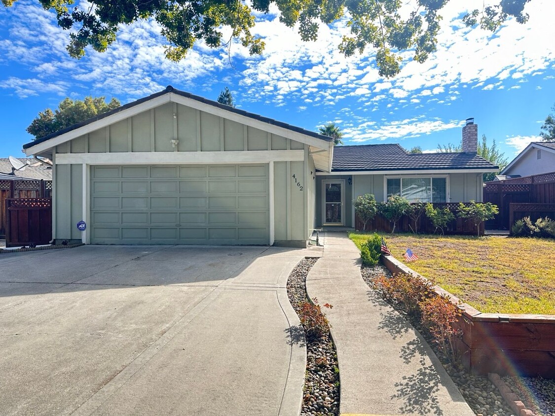 Primary Photo - Charming Remodeled Single Family Home in D...