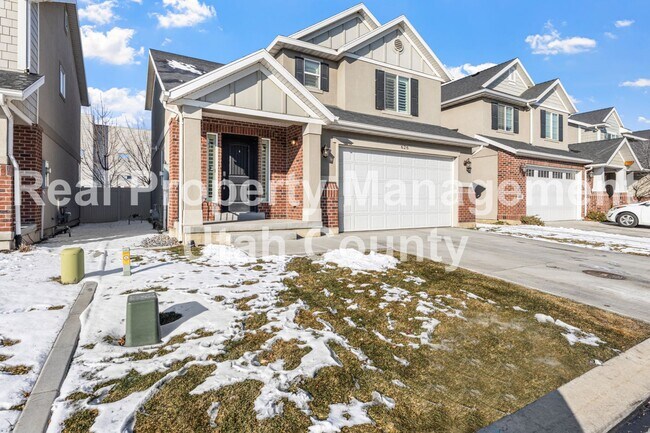 Building Photo - Pleasant Grove Townhome
