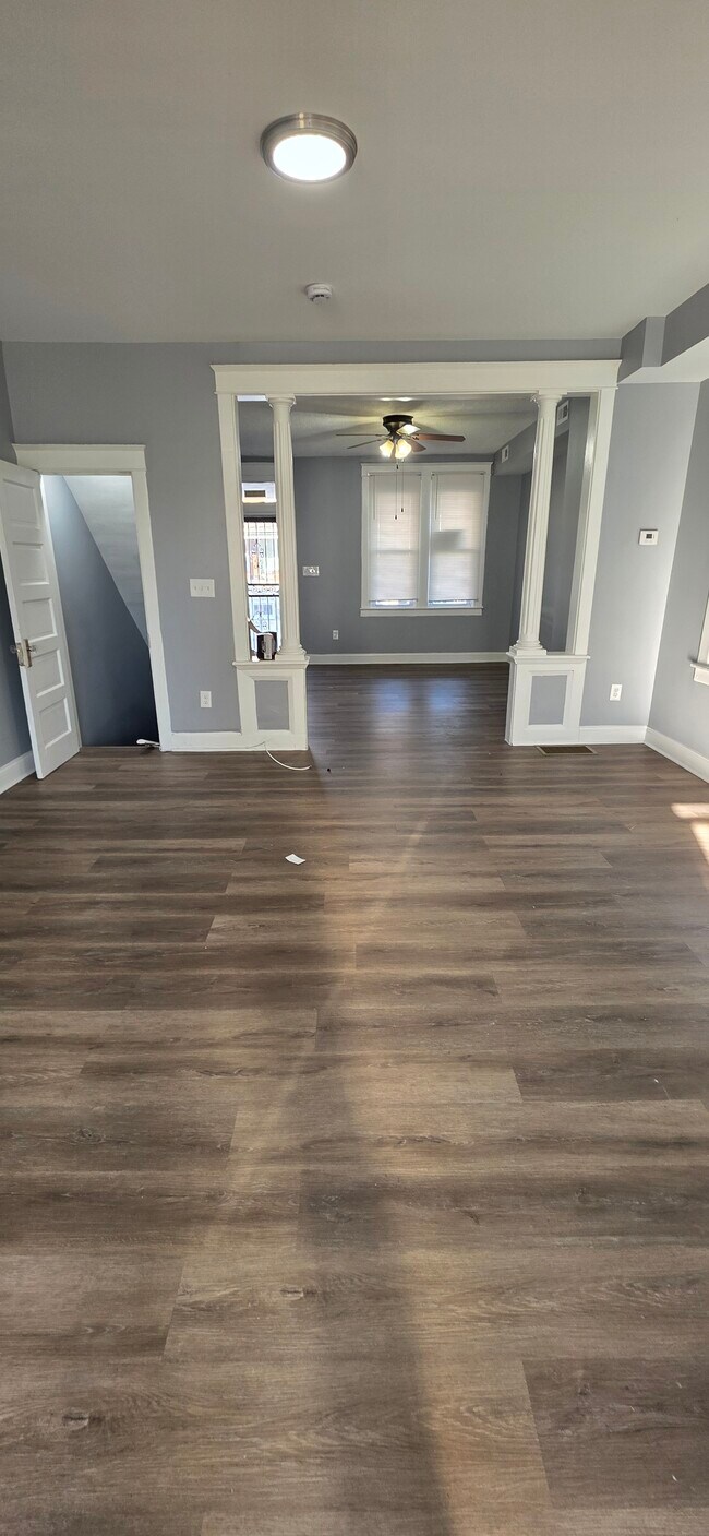 Foto del edificio - 1200 N Potomac St