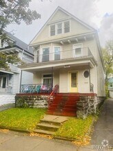 Building Photo - 637 W Delavan Ave