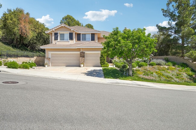 Building Photo - 14280 Yellowstone Ln
