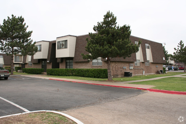 Building Photo - Southpointe Apartments