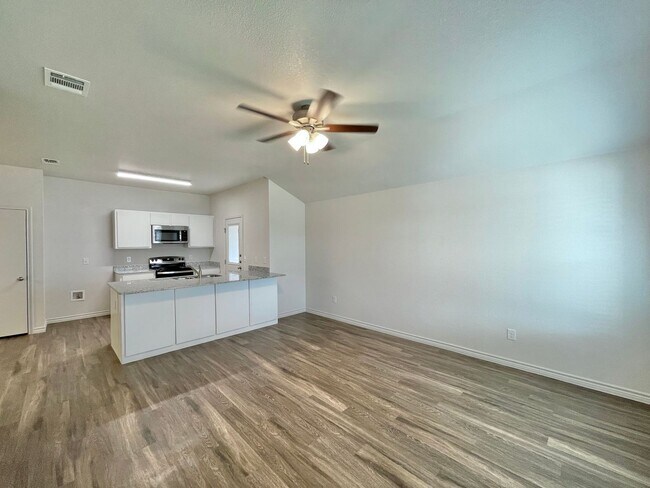 Foto del edificio - 1810 Clovis Dr