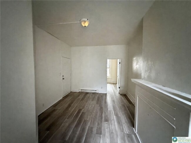Building Photo - 518 Tilghman St