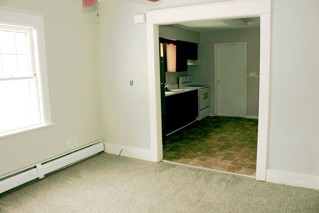 Foto del edificio - 685 Quaker Rd