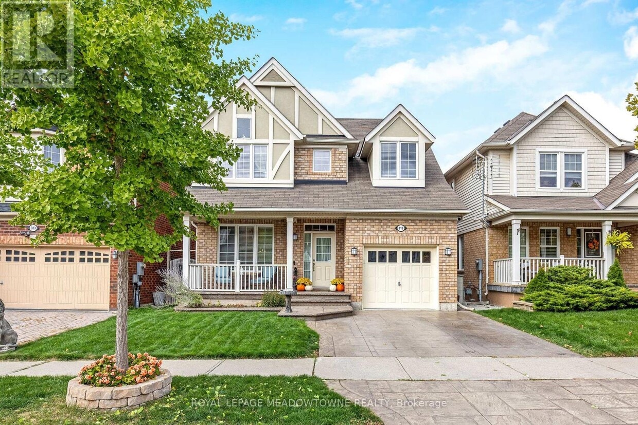 Photo principale - 319 Silver Ct