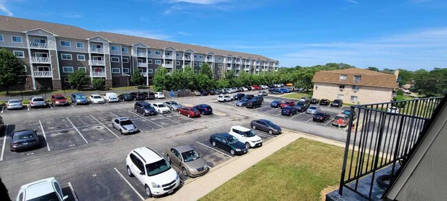 Foto del edificio - 212 Shorewood Dr