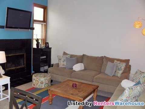 Building Photo - 1070 50th St