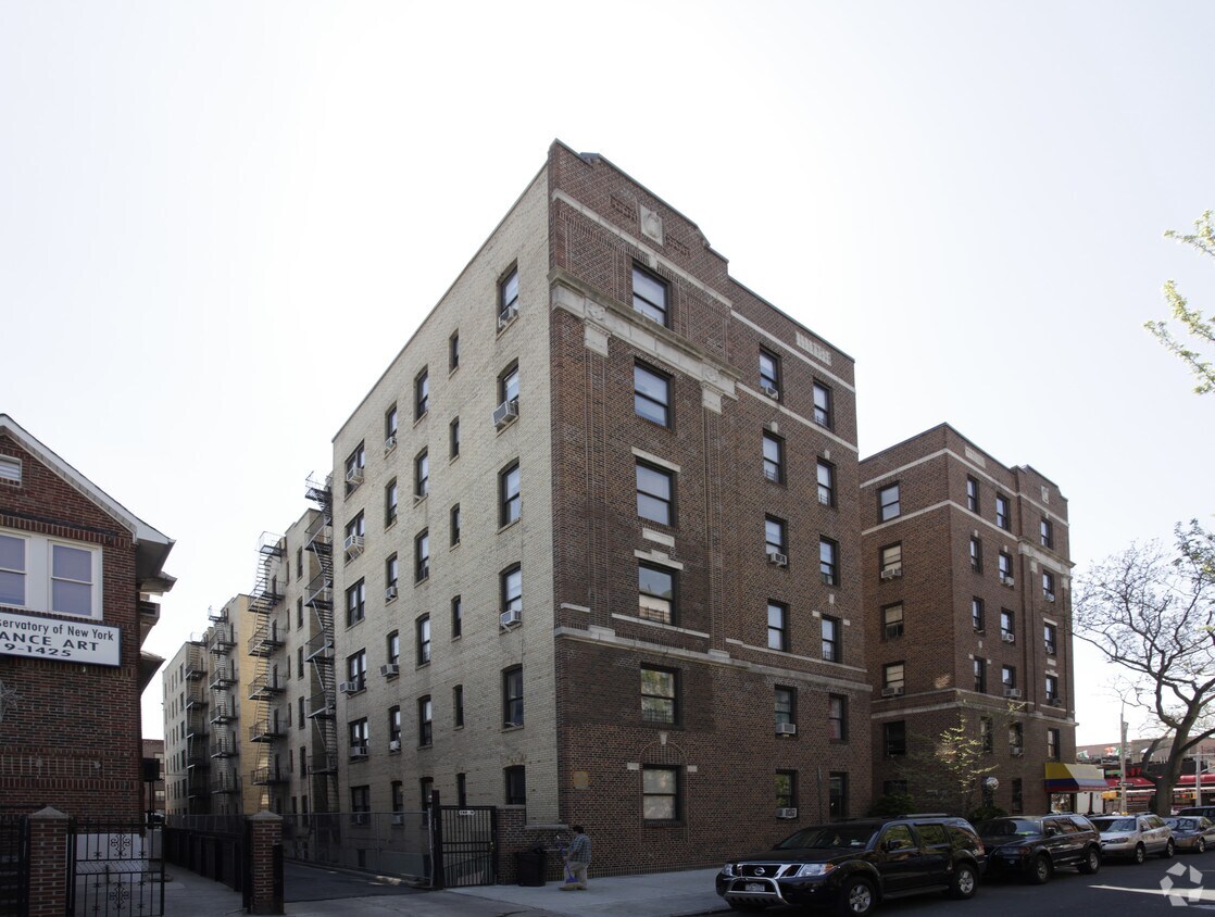 Building Photo - 35-63 89th St
