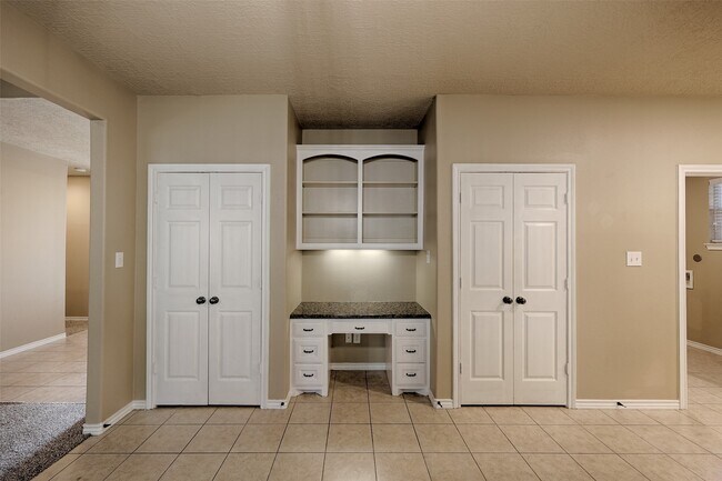 Foto del edificio - 14918 Pollux Dr