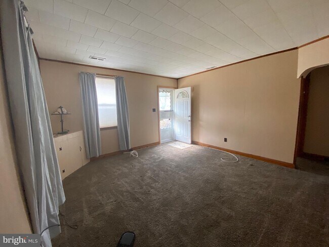 Building Photo - 209 Trappe Rd