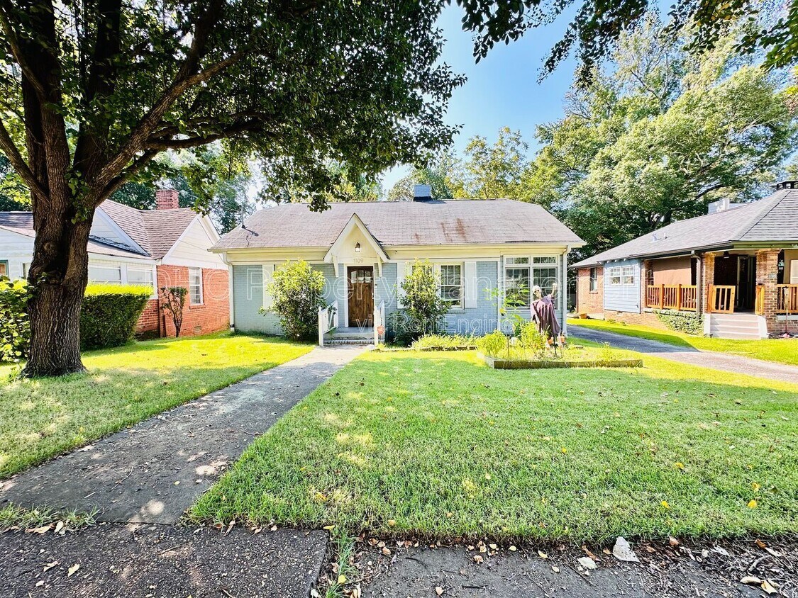 Foto principal - 1109 Hawthorne St NE
