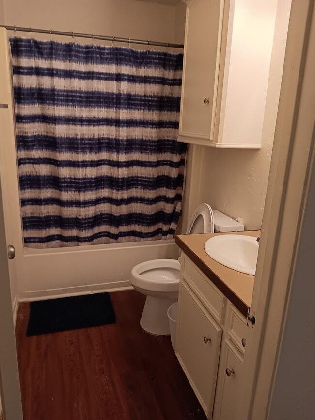 Building Photo - North Loop Apartments