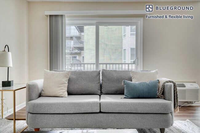 Foto del edificio - 1788 Oak Creek Dr