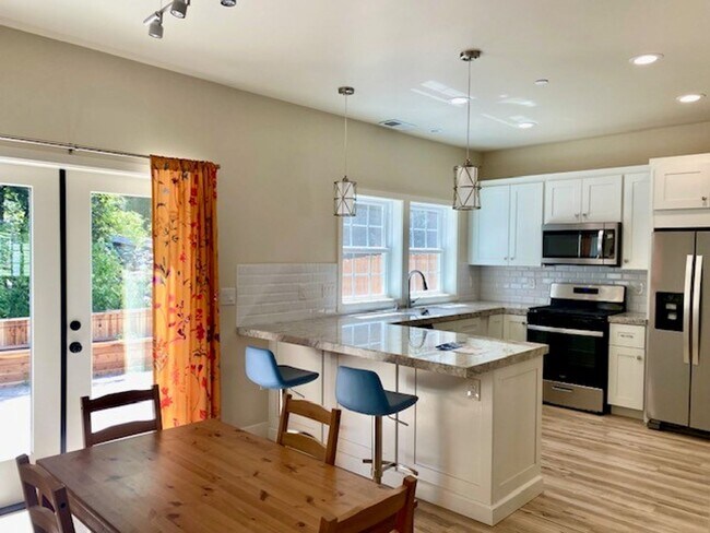 Building Photo - Custom Newly Built 2-Story Home Walk to Do...