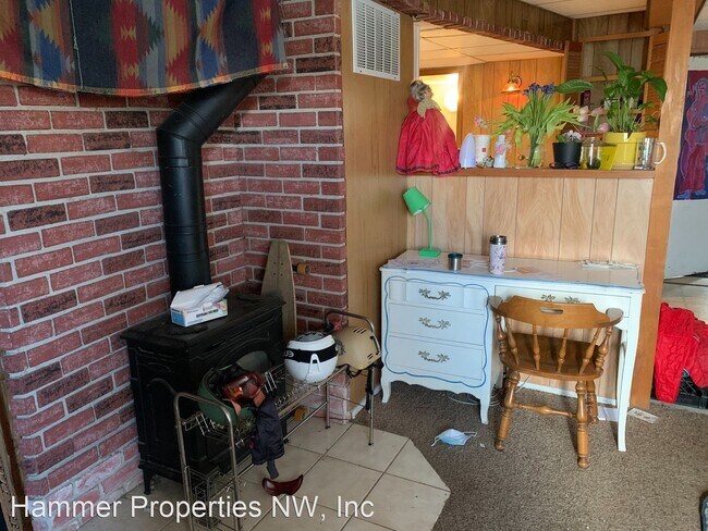 Building Photo - 6 br, 2 bath House - 1730 Humboldt Street