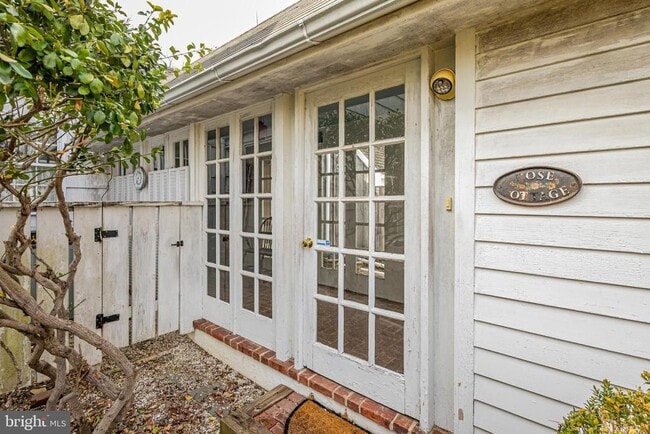 Building Photo - 607 Rosedale Rd