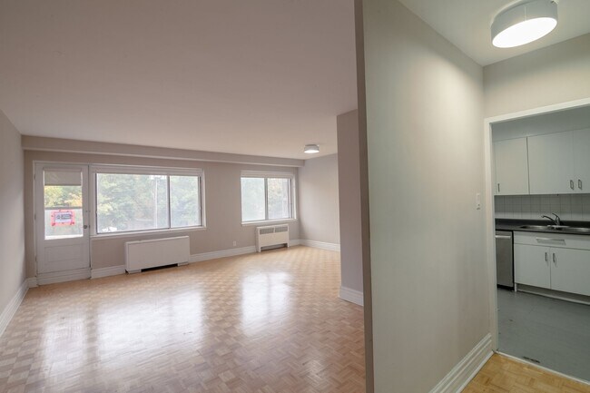 Photo du bâtiment - 4555 Av. Bonavista