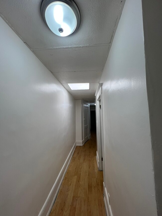 Building Photo - Scott St - Wilkes Barre