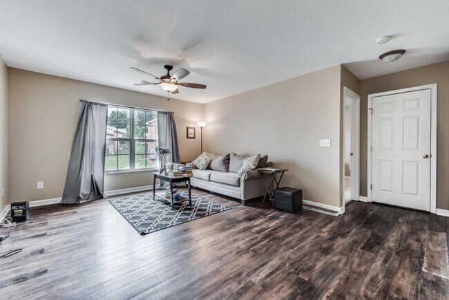 Building Photo - 1663 Maple View Way