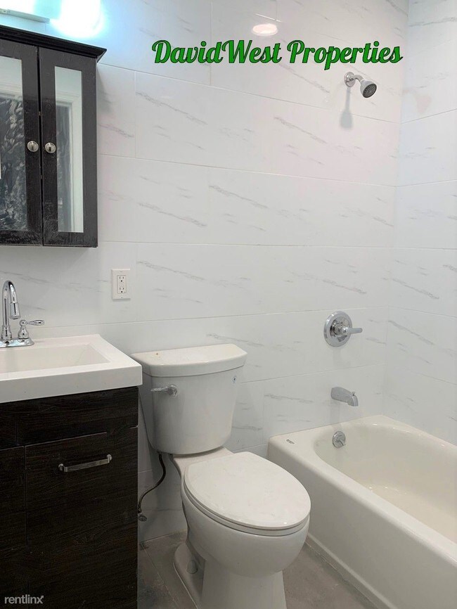 Foto del edificio - 3 br, 2 bath  - 128 15th St